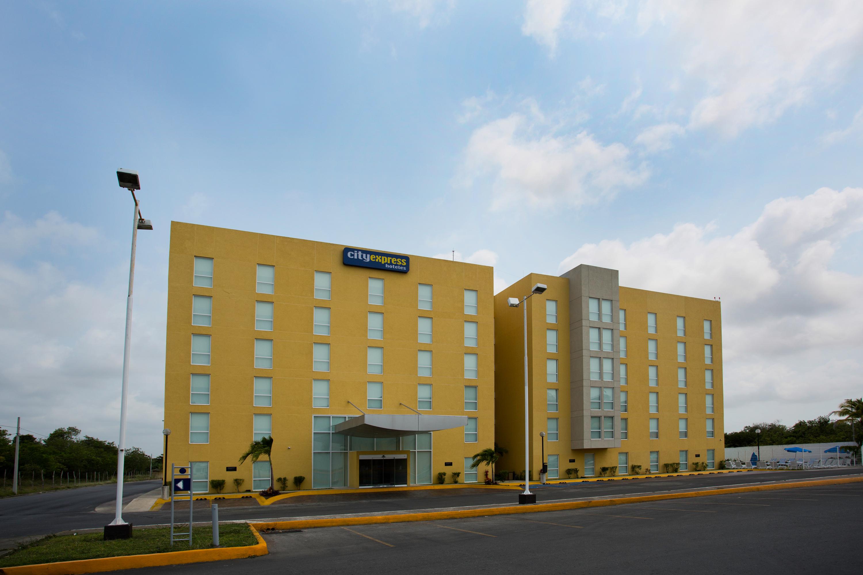 City Express By Marriott Chetumal Exterior photo
